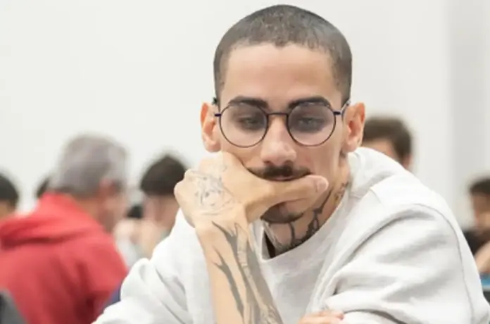 Enxadrista de Beltrão disputa torneio na Espanha com 350 participantes