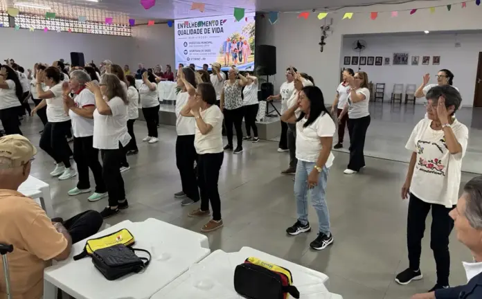 Ativamente 60+ reúne idosos em tarde de saúde, dança e cuidado em Vitorino