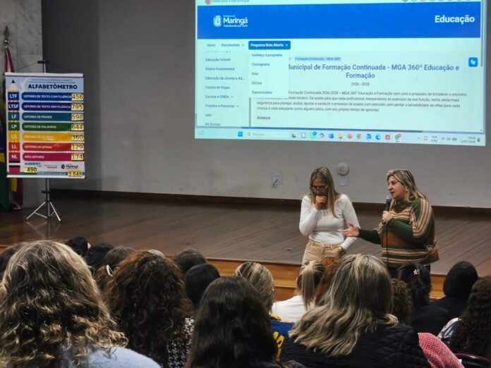 Prefeitura reúne diretores para alinhar estratégia de alfabetização nas escolas