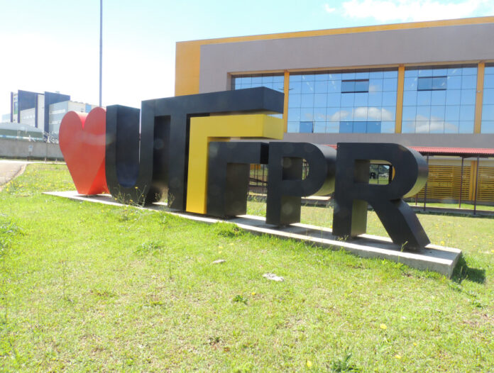 UTFPR abre 25 vagas para dupla diplomação na França em 2026