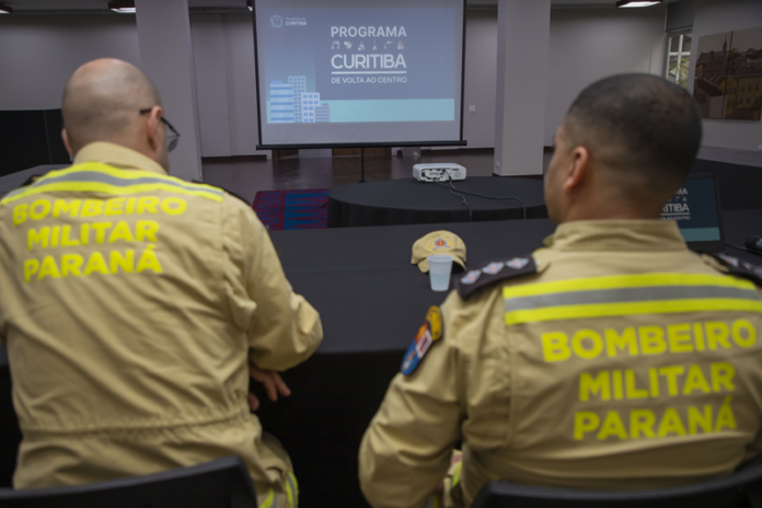 Bombeiros entram no time que quer revitalizar o centro de Curitiba