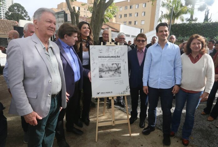 Jardinete do Mossunguê ganha parquinho e áreas verdes após reforma