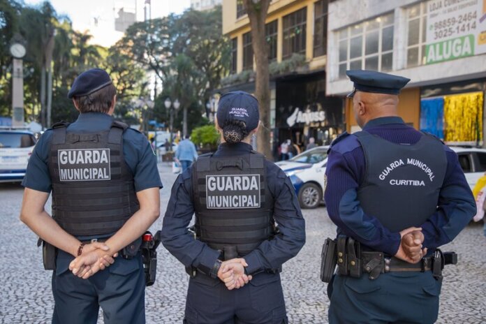 Concurso de 200 guardas municipais segue cronograma em Curitiba