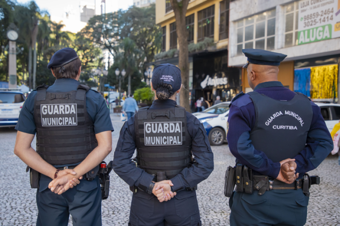 Concurso de 200 guardas municipais segue cronograma em Curitiba