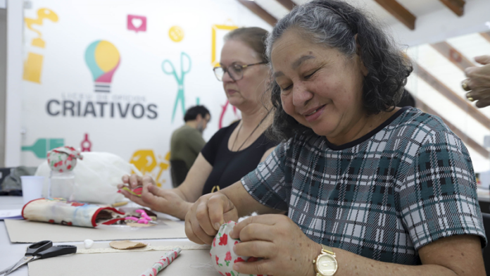 Liceu de Ofícios Criativos oferece cinco cursos grátis de artesanato em Curitiba
