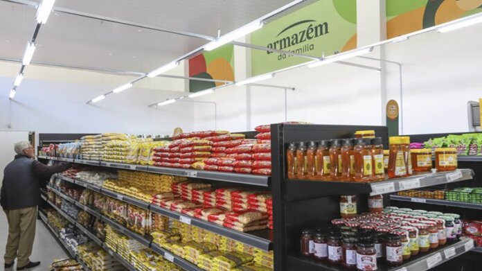 Armazéns da Família vendem pão, queijo e presunto com desconto até sábado