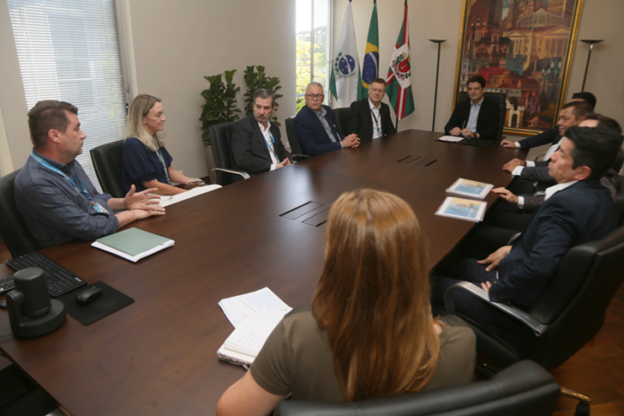 Caixa vai acompanhar R$ 30 milhões em subvenções para revitalizar o centro de Curitiba