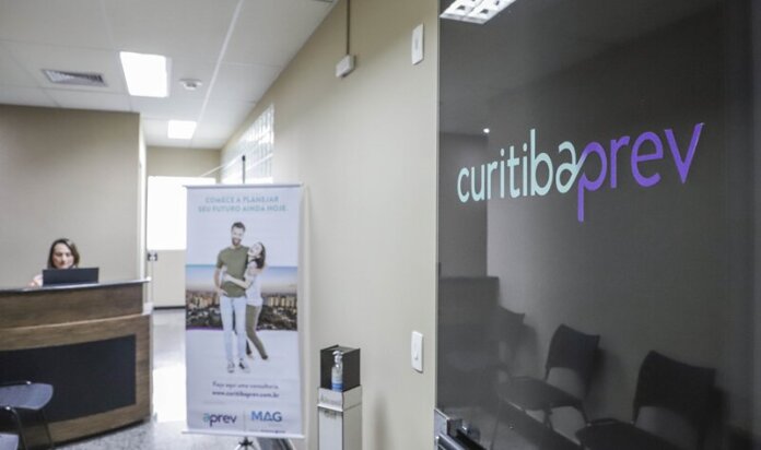 Fundo de previdência dos servidores de Curitiba chega a R$ 100 milhões