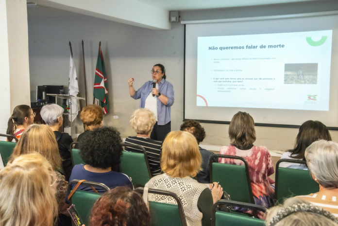 IPMC explica pensão por morte para aposentados de Curitiba