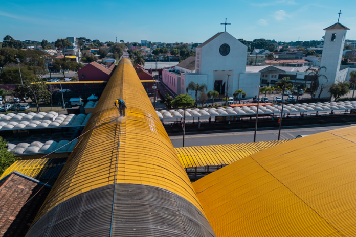 Cinco Ruas da Cidadania recebem limpeza e reparo de coberturas até abril de 2027