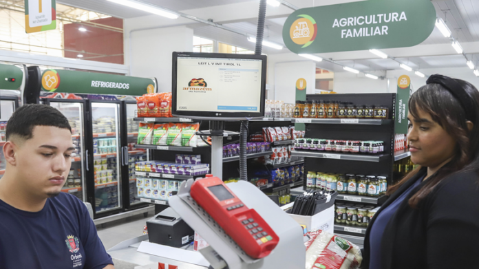 Arroz, feijão, tilápia e macarrão em oferta nos Armazéns da Família até sábado