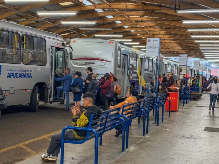 Apucarana Integrada começa a operar e muda terminal urbano