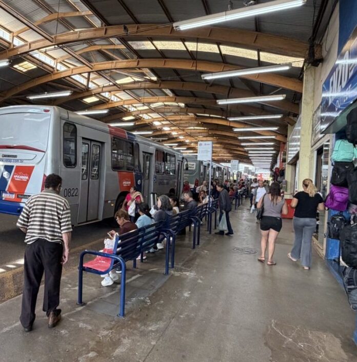 Terminal de Apucarana muda com início da operação integrada