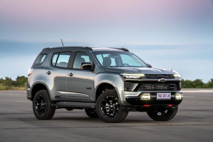 Chevrolet lança Trailblazer Midnight com suspensão reforçada para terra