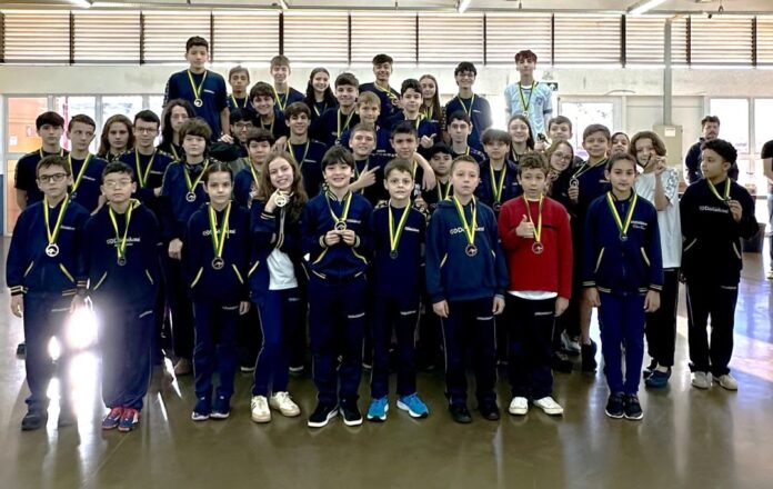 Colégio Donaduzzi premia alunos do Concurso Canguru de Matemática