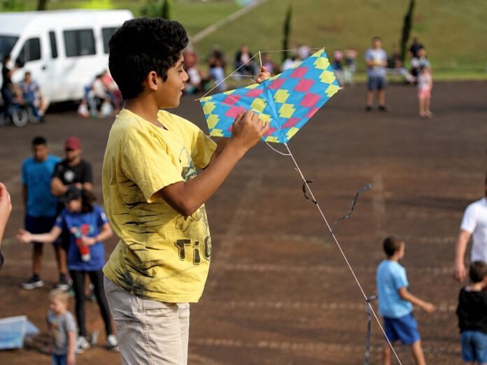 Festival de Pipa distribui 300 kits e brinca no Parque do Povo domingo