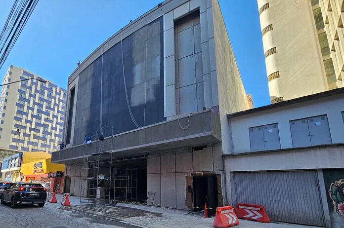 Cine Lido reabre como casa de espetáculos com arquitetura que honra passado