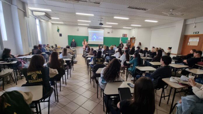 Prefeitura mapeia 65 estudantes para conhecer realidade dos protetores de animais