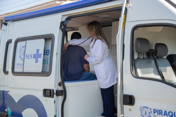 Consultório Móvel começa atendimentos em cinco pontos de Piraquara; veja os dias e locais