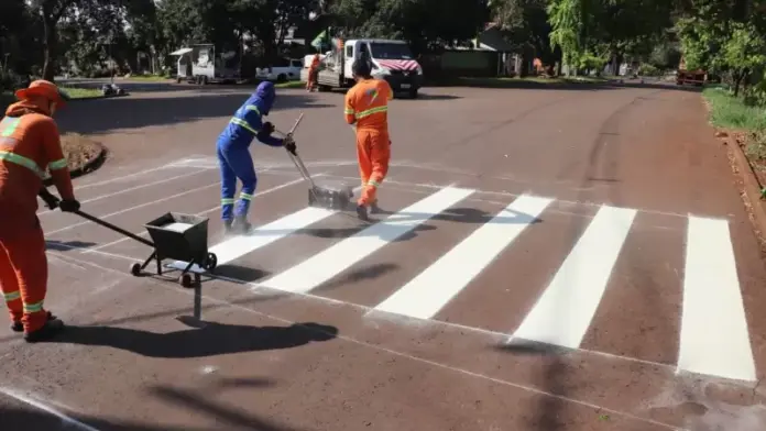 Higienópolis e Marechal ganham nova sinalização com tinta de longa duração
