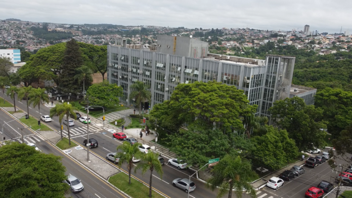 Patinete elétrico e monociclo ganham regras de circulação em Ponta Grossa