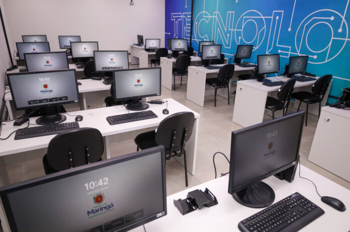 Coworking da Prefeitura abre estações de trabalho gratuitas para autônomos e pequenos negócios