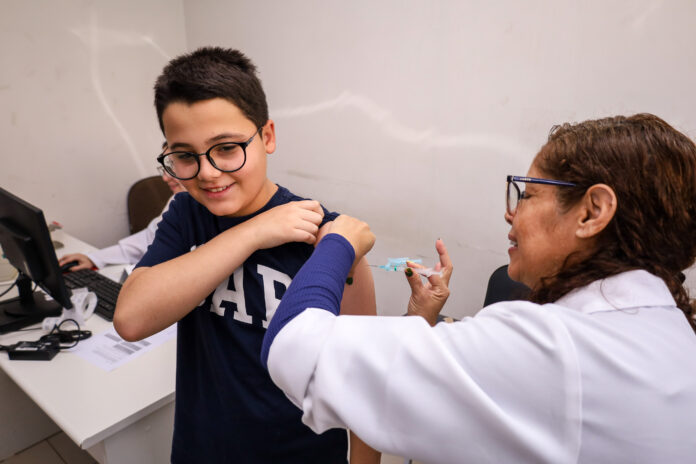Todas as unidades de saúde oferecem vacinas até setembro; sábado tem dia especial