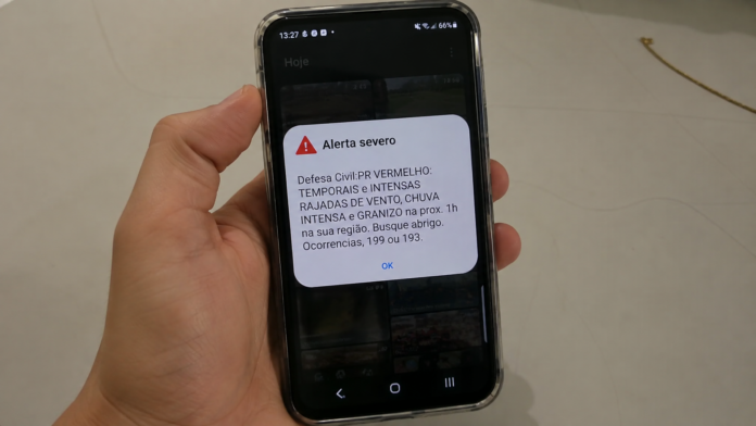 Defesa Civil alerta Castro para risco de temporais