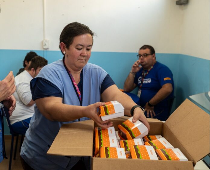 Mais de 30 entidades de Ponta Grossa ganham 3 mil lanches em doação de empresa