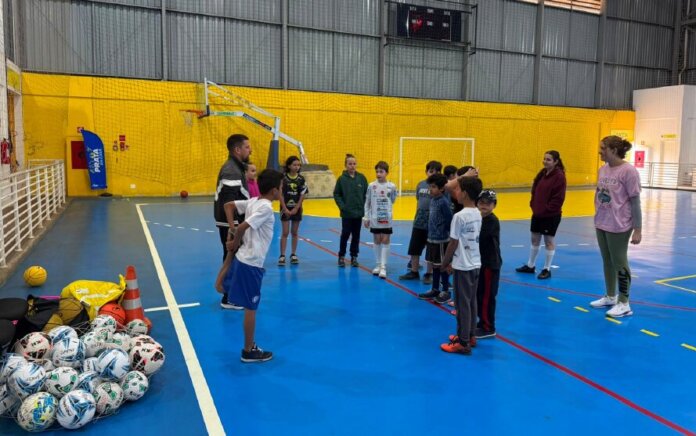 Projeto esportivo abre vagas gratuitas para crianças e adolescentes