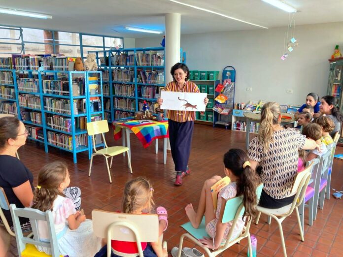 Biblioteca Infantil de Londrina tem contação de história e oficina de desenho nesta quarta