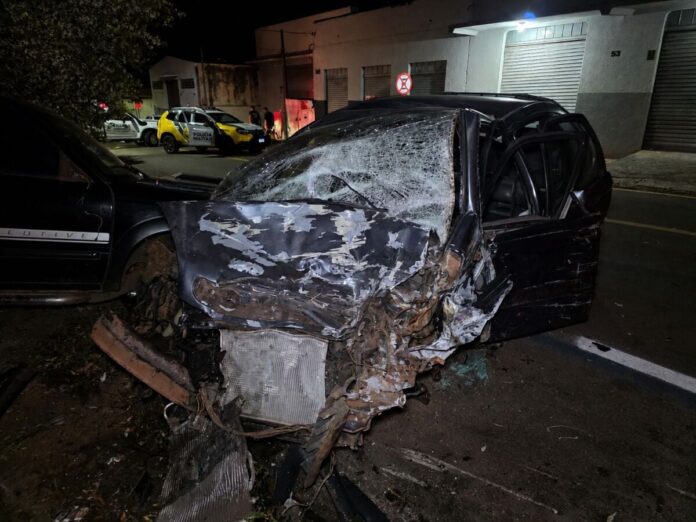 Motorista morre em colisão contra três carros em Sarandi; tinha envolvimento anterior