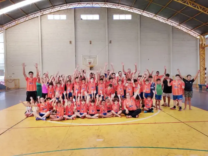 Guaíra abre inscrições para aulas gratuitas de futebol e futsal