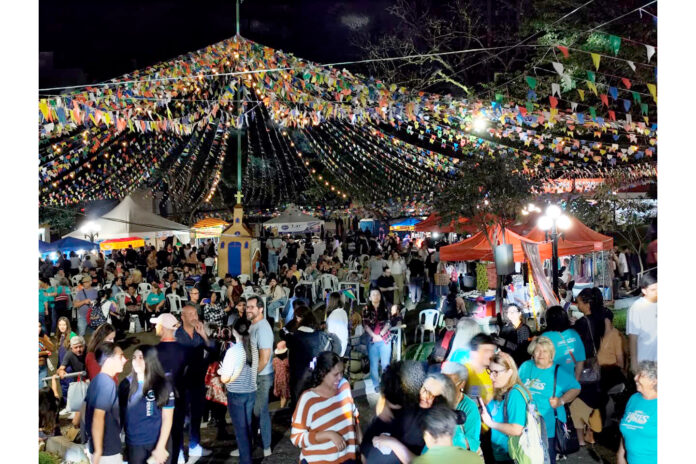 Festa Julina reúne 5 mil pessoas no centro e arrecada renda para creches e escolas
