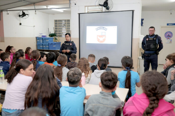 Guarda Municipal leva prevenção às 12 escolas rurais de Londrina com projeto de palestras