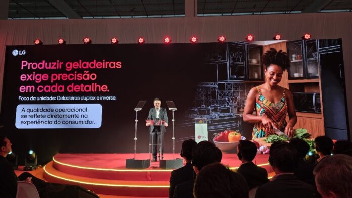 LG abre fábrica de R$ 1,5 bilhão no Paraná e vai produzir 600 mil geladeiras por ano