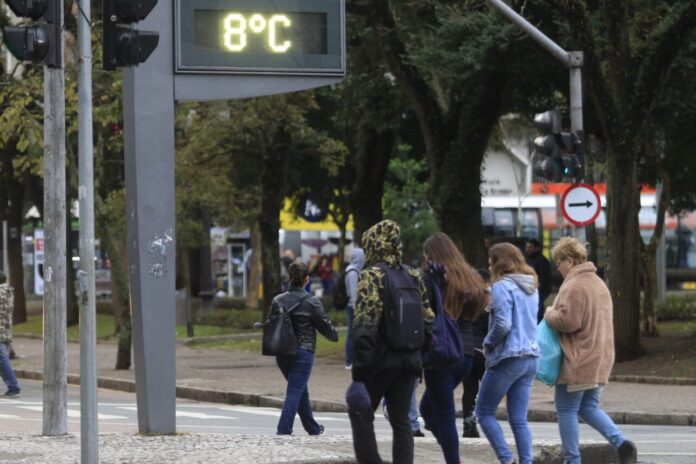 Frio chega a Pato Branco na madrugada desta sexta com mínimas perto de 5°C