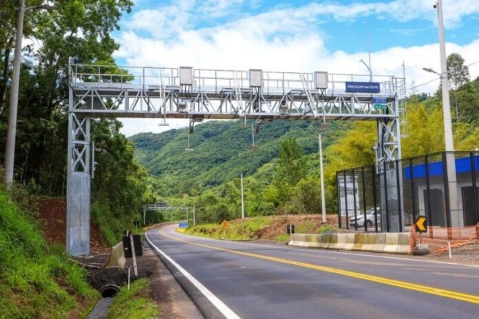 Aplicativo CNH do Brasil agora mostra passagens em pedágios eletrônicos