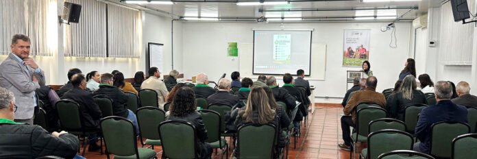 FAEP leva palestra sobre Reforma Tributária para municípios do Paraná