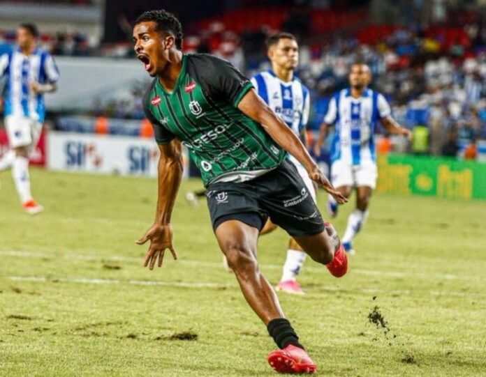 Maringá FC vence Paysandu e avança na Série C do Brasileiro