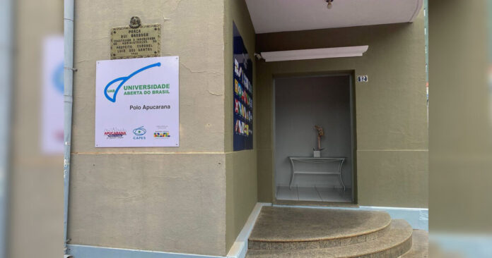 Fiocruz abre inscrições para curso de especialização gratuito na saúde