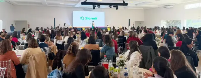 Sicredi Soma leva 530 educadores para encontro em Pato Branco