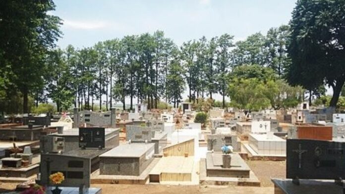 Obras e pinturas em cemitérios de Araucária têm prazo até 18 de setembro