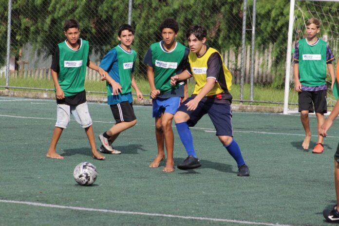 Prefeitura abre inscrições para aulas gratuitas de futebol, tênis de mesa, handebol e judô
