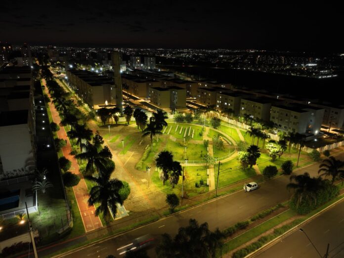 Residencial Acquaville recebe primeira etapa de iluminação revitalizada