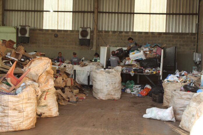 Coleta seletiva em Foz do Iguaçu: saiba o que pode e o que não pode reciclar