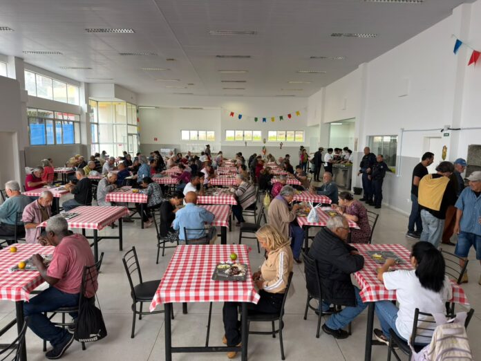 Restaurante Popular de Londrina já serviu 12,5 mil refeições em um mês