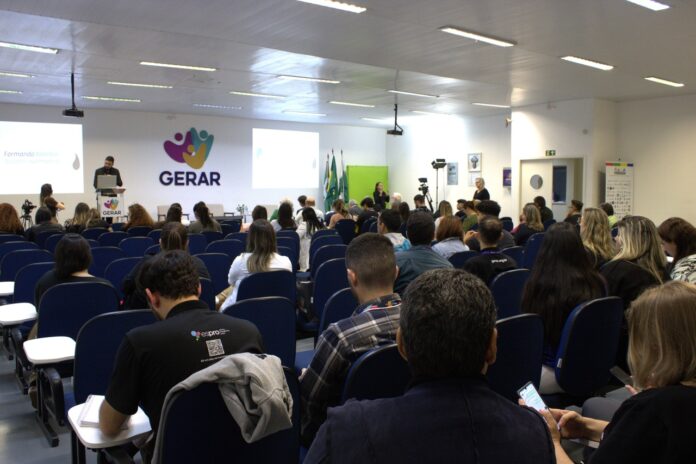 Seminário reúne especialistas em aprendizagem e encerra inscrições presenciais em Curitiba