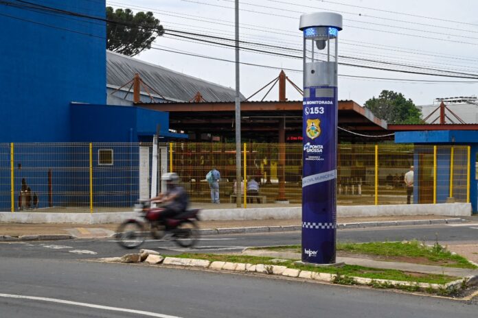 Ponta Grossa instala 30 câmeras na Muralha Digital em vias e terminais