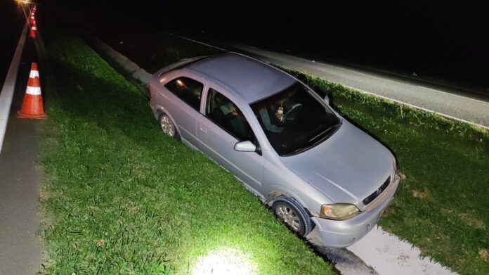 Motorista é preso por dirigir embriagado na PR-151 em Castro